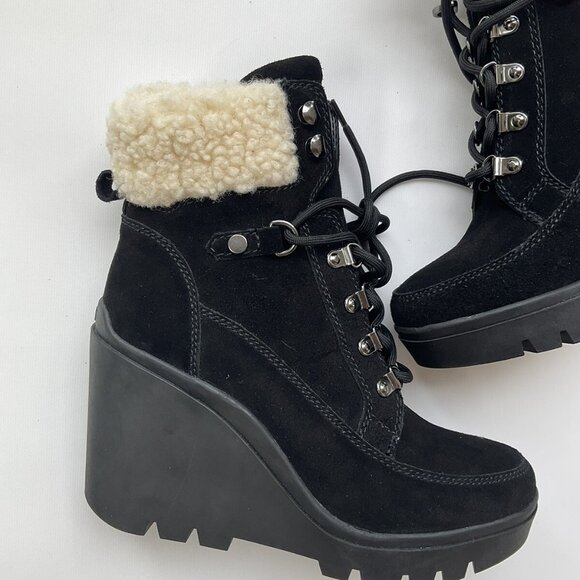 Guess Women’s Taanya Leather Wedge Booties Black Suede Size 9 - Picture 2 of 8